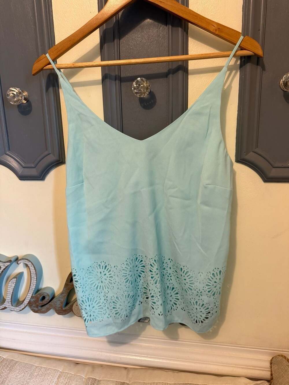 Banana Republic Light Blue Laser Cut Hem Spaghetti Strap Cami Top Size S Petite